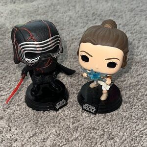 Funko Pop Star Wars Kylo Ren & Rey Mini Bobblehead Figures Set